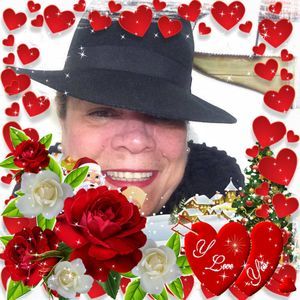 Meet your Posher, Luisa